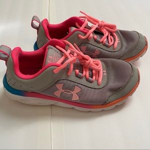 Girl’s Under Armour Tennis Shoes